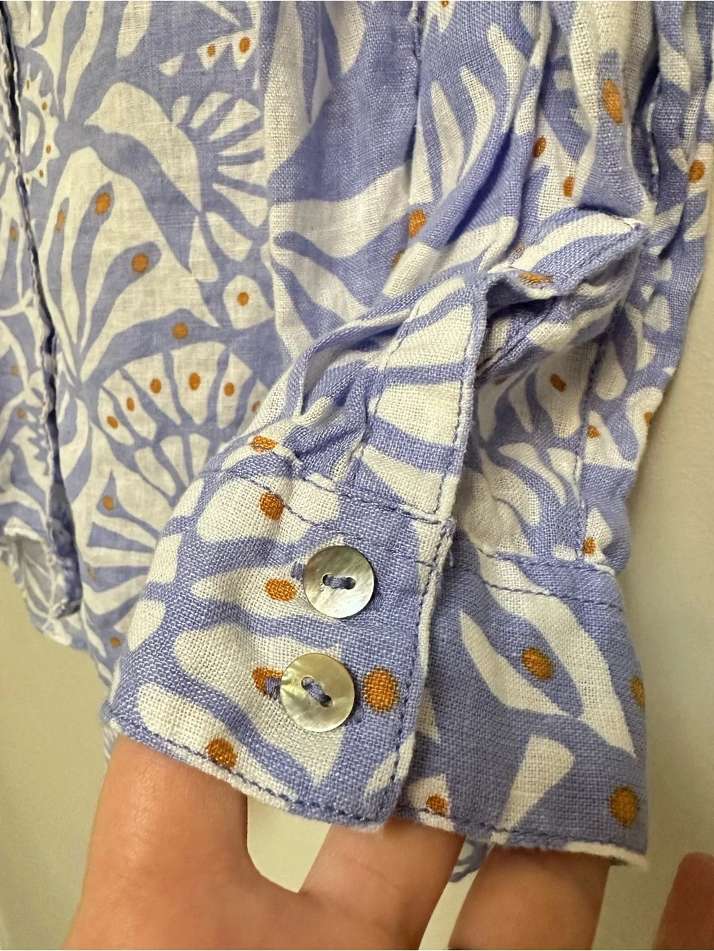 Nicole Miller 100% Linen Long Sleeve Shell Pattern Printed Blouse Women’s Large - Picture 5 of 12